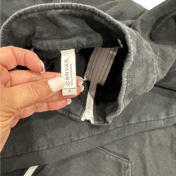 Sweatshirt - Picture 5 of 5